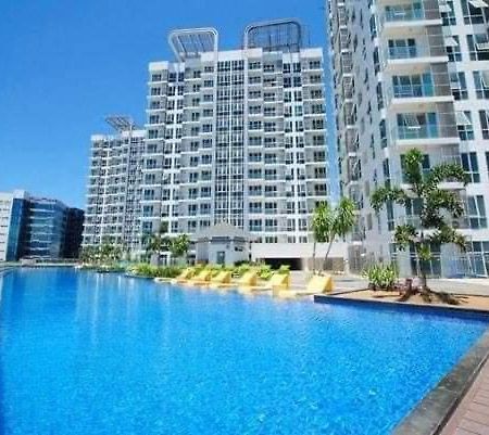 מקטאן Mactan Newtown Beach Condo מראה חיצוני תמונה